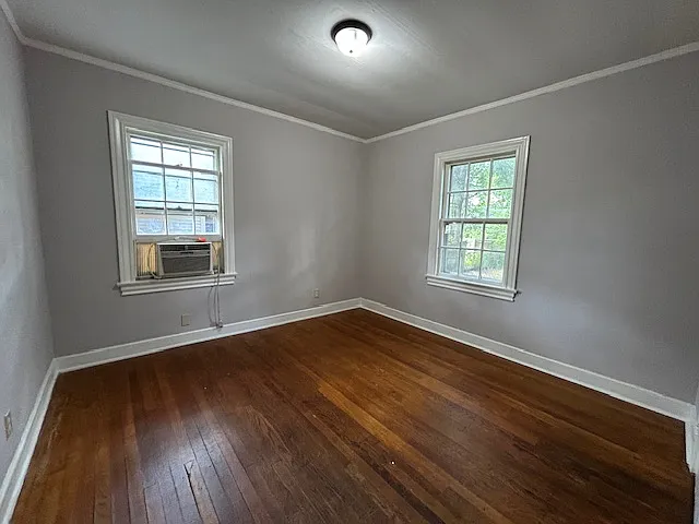 203 Short Brown St — Photo 12