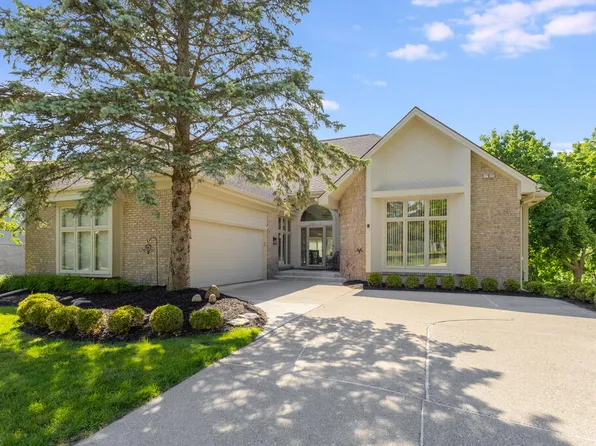 28044 Hickory Cir #11, Farmington, MI 48331