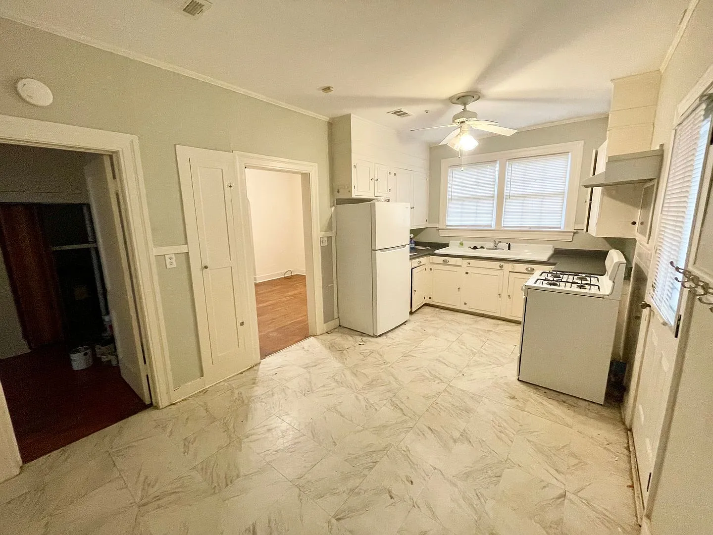 2 Bed/ 1 Bath Home in Fondren for Rent! — Photo 4