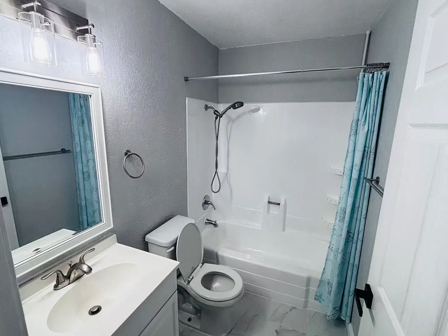 23234 Orange Ave — Photo 3