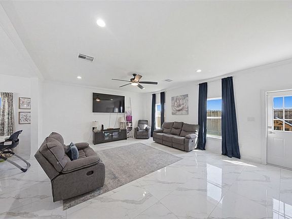 4th image of 1810 White Ibis Dr