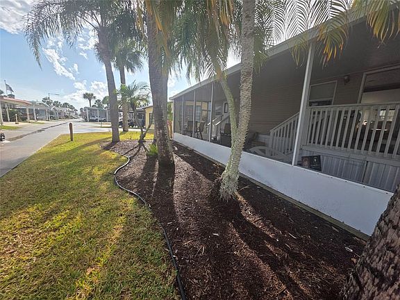 2nd image of 6698 SE 54th St