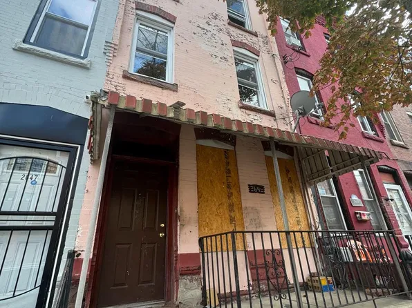 2645 N 17th St, Philadelphia, PA 19132