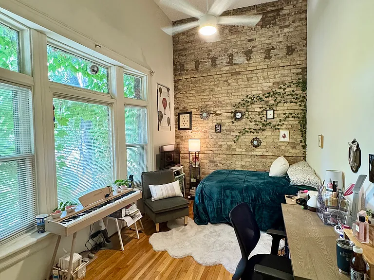 1057 W Belden Ave #3A — Photo 12