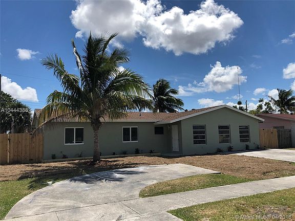 2nd image of 50 NW 207th St