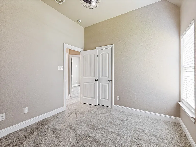 455 Chisholm Trl — Photo 18