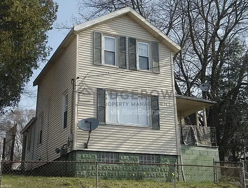 1105 Baxter St SE Photo 1