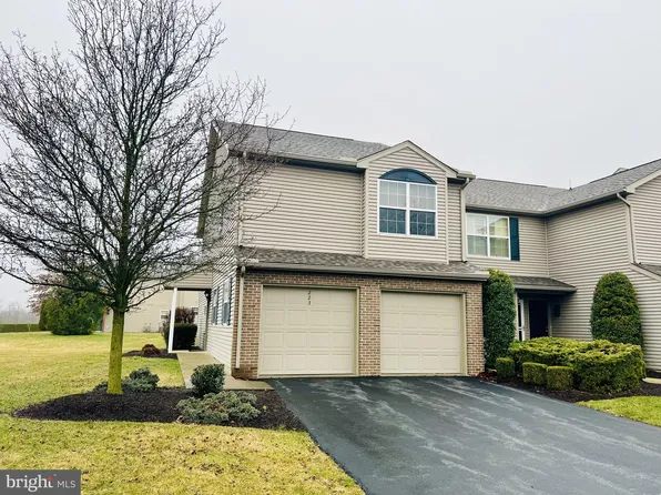 223 Thrush Dr, Hummelstown, PA 17036