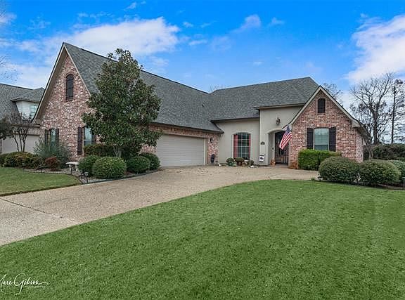 2nd image of 1051 Spanish Moss Cir