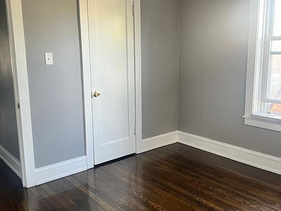 4th image of 10153 S Eberhart Ave #2