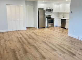 8 Tinson Rd #108, Quincy, MA 02169
