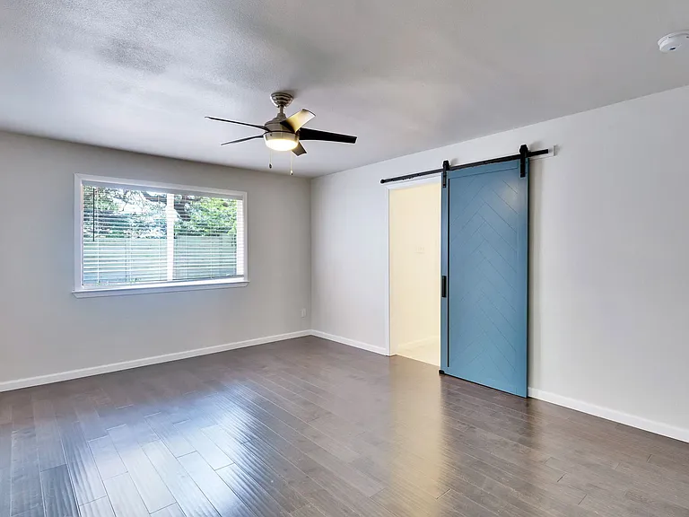 2815 Inridge Dr — Photo 17