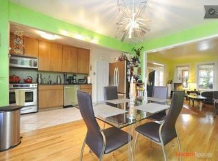 3037 36th St, Astoria, NY 11103