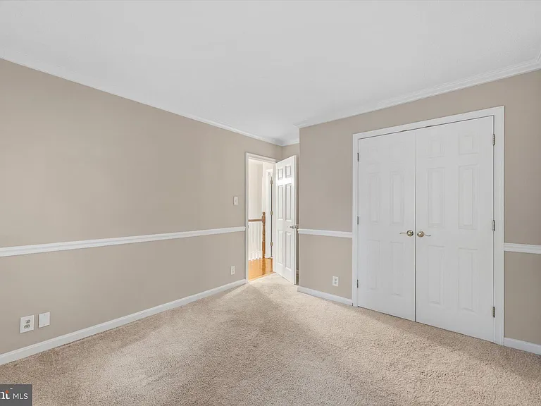 129 N Duke Dr — Photo 25
