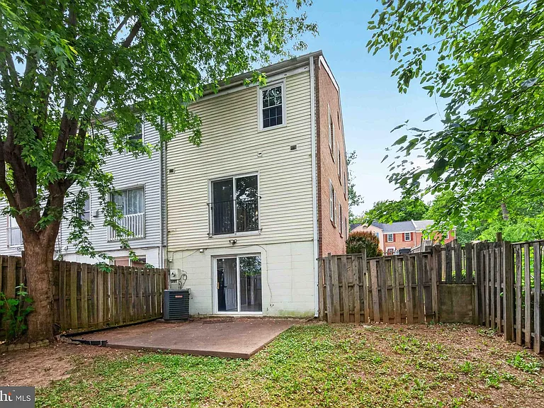 16611 Geddy Ct — Photo 30