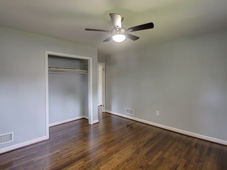 6520 Armstrong Ave — Photo 10