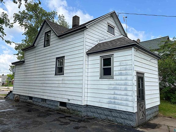 2nd image of 403 E Camp St