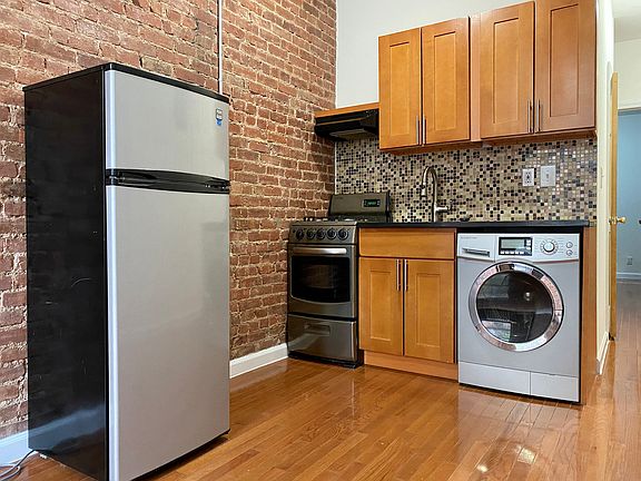2nd image of 138 W 133rd St #1