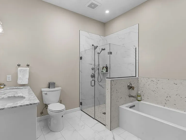 80 Howland Rd — Photo 29