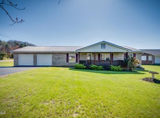 105 W Lake Dr, Rogersville, TN 37857