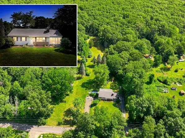 109 Providence St, Uxbridge, MA 01569