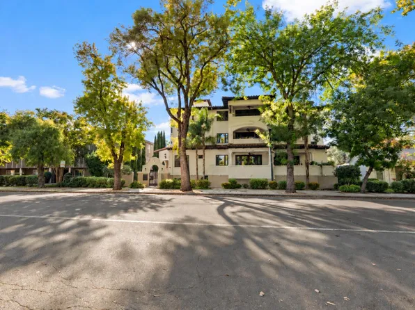 225 B St #32, Davis, CA 95616