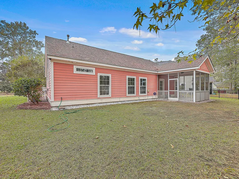 8518 Sentry Cir — Photo 33