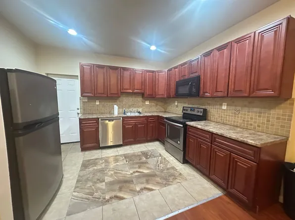 5446 Walnut St, 5446 Walnut St #1, Philadelphia, PA 19139