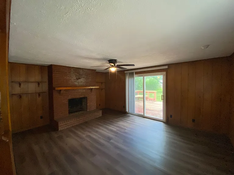 237 Vanderbilt Dr — Photo 28