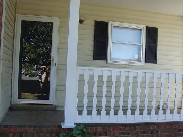 2208 Patriot Dr — Photo 1