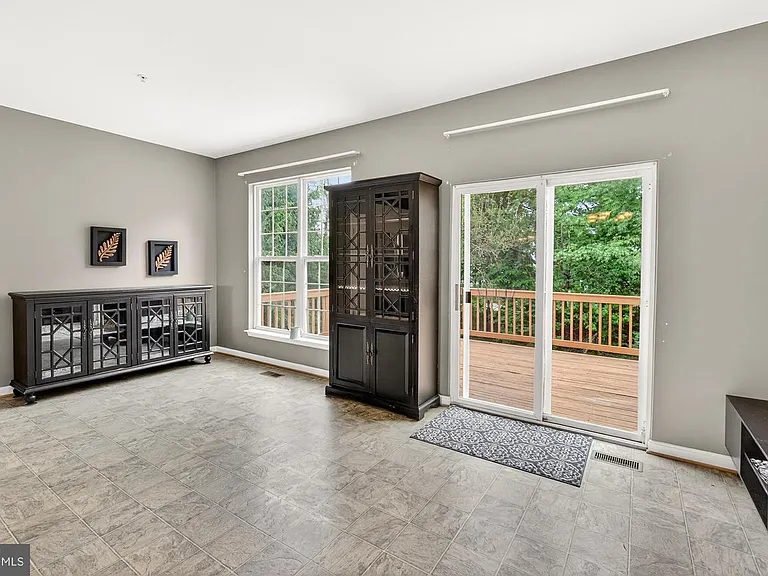 2572 Carrington Way — Photo 21