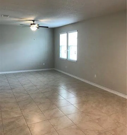 10808 Mickelson Dr — Photo 3