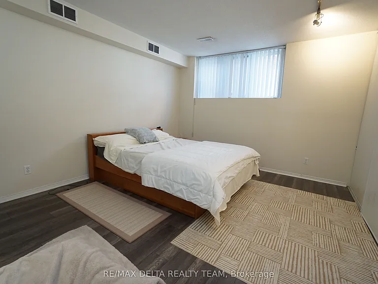 525 Lisgar St #7 — Photo 10
