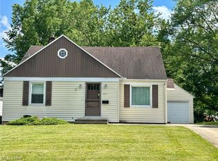 3241 Estates Cir, Youngstown, OH 44511