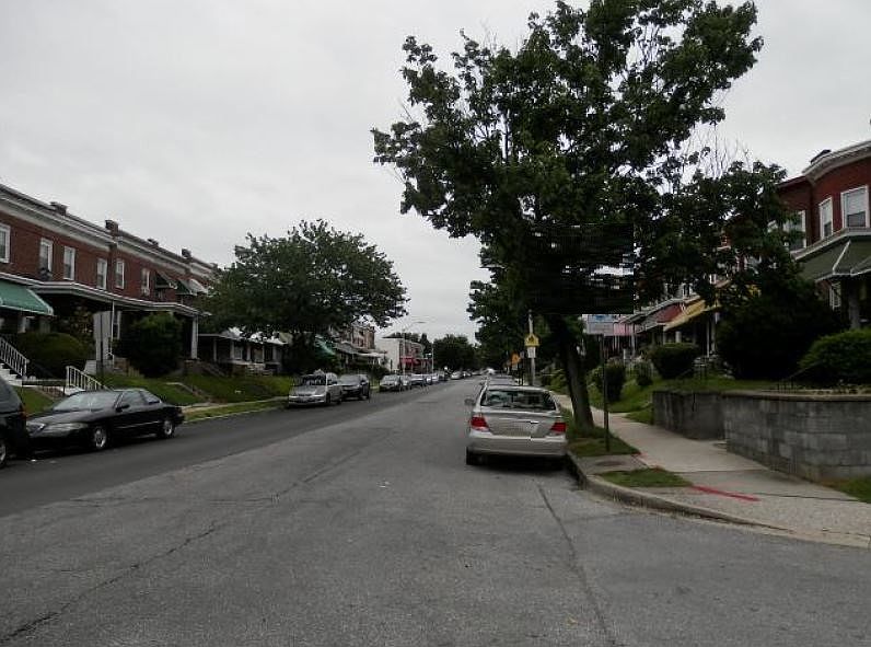 2nd image of 2329 W Lexington St