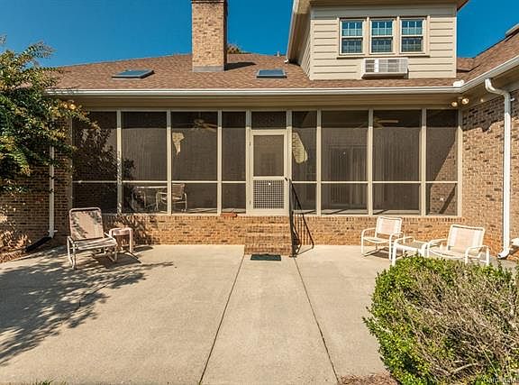 3rd image of 9326 Lochmeade Ln
