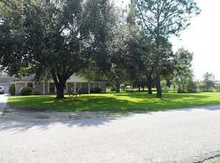 1241 Stone Rd, Pearland, TX 77581