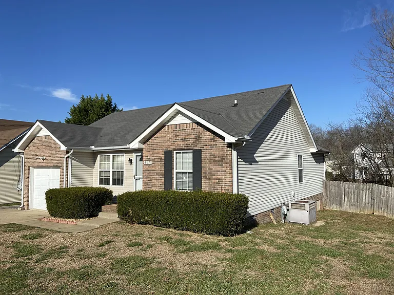 417 McMurry Rd — Photo 3