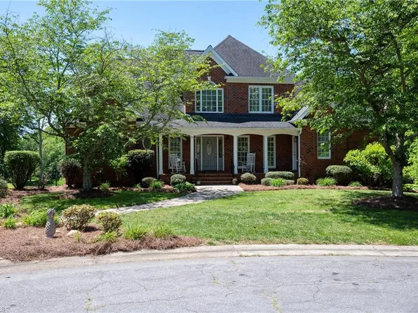 125 Woodlands Ct, Advance, NC 27006