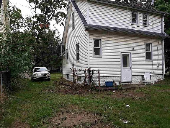 4th image of 6314 Arthur St