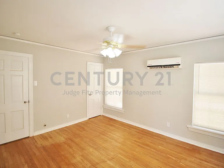 3427 Kinmore St — Photo 16