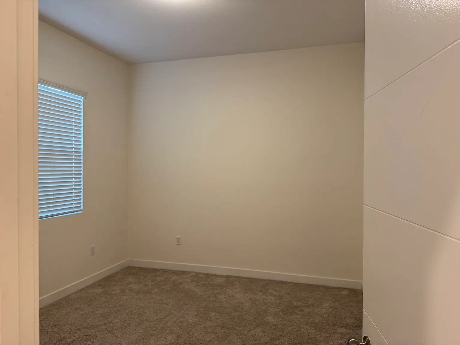 4 bed, 3.5 bath, 1750 sqft, $5,600 — Photo 1