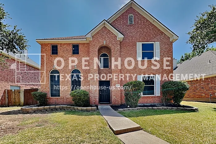 4 bed, 2.5 bath, 2892 sqft, $2,900 — Photo 1