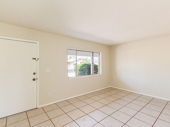 5th image of 2295 E Alpine Ave
