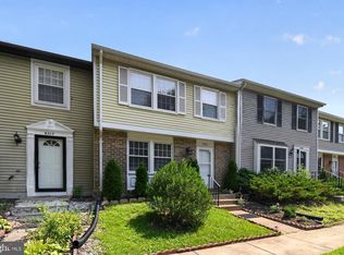 8307 Pondside Ter, Alexandria, VA 22309