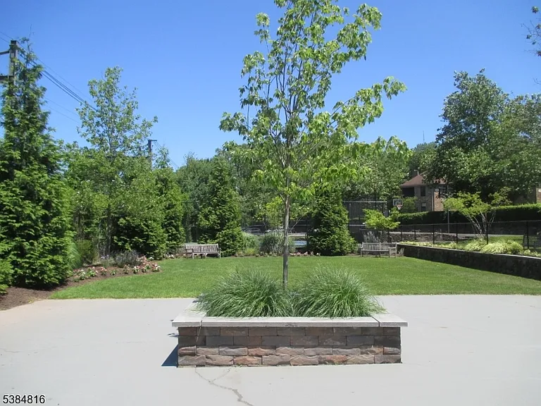 181 Long Hill Rd #N5 — Photo 31