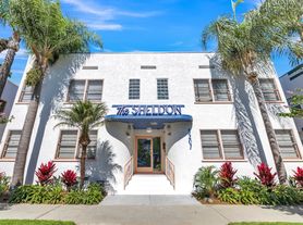 Newly Renovated Studio on 2nd Street!