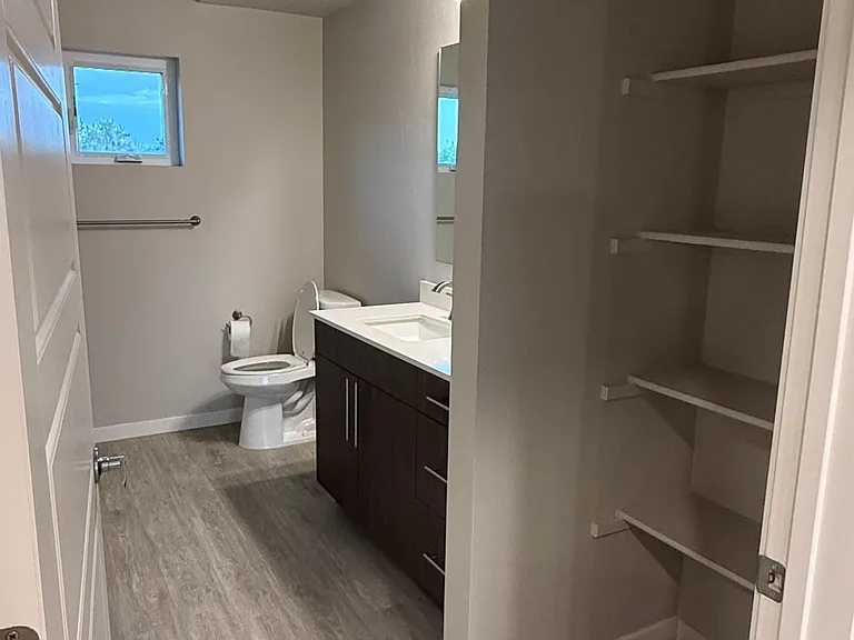 528 N 44th St #202 — Photo 12