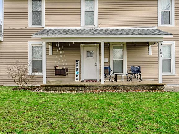 2nd image of 208 W Filmore St