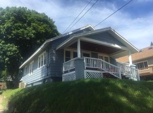 929 Hollywood St NE, Grand Rapids, MI 49505